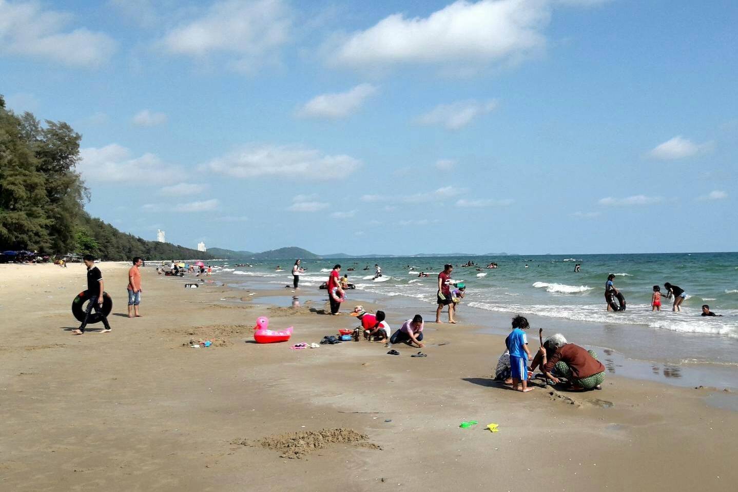 Mae-Ram-Phueng-Beach-2