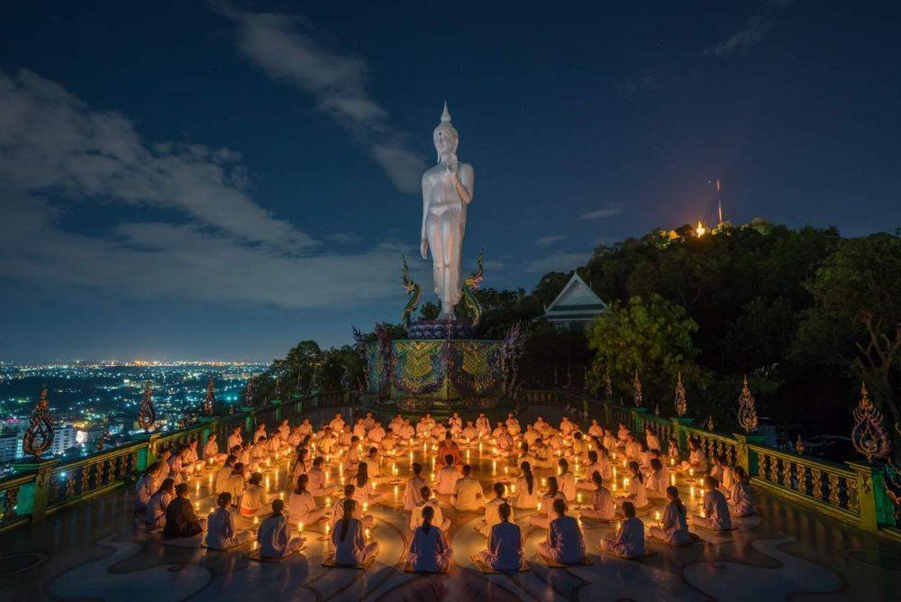 Wat-Khao-Phra-Khru-3