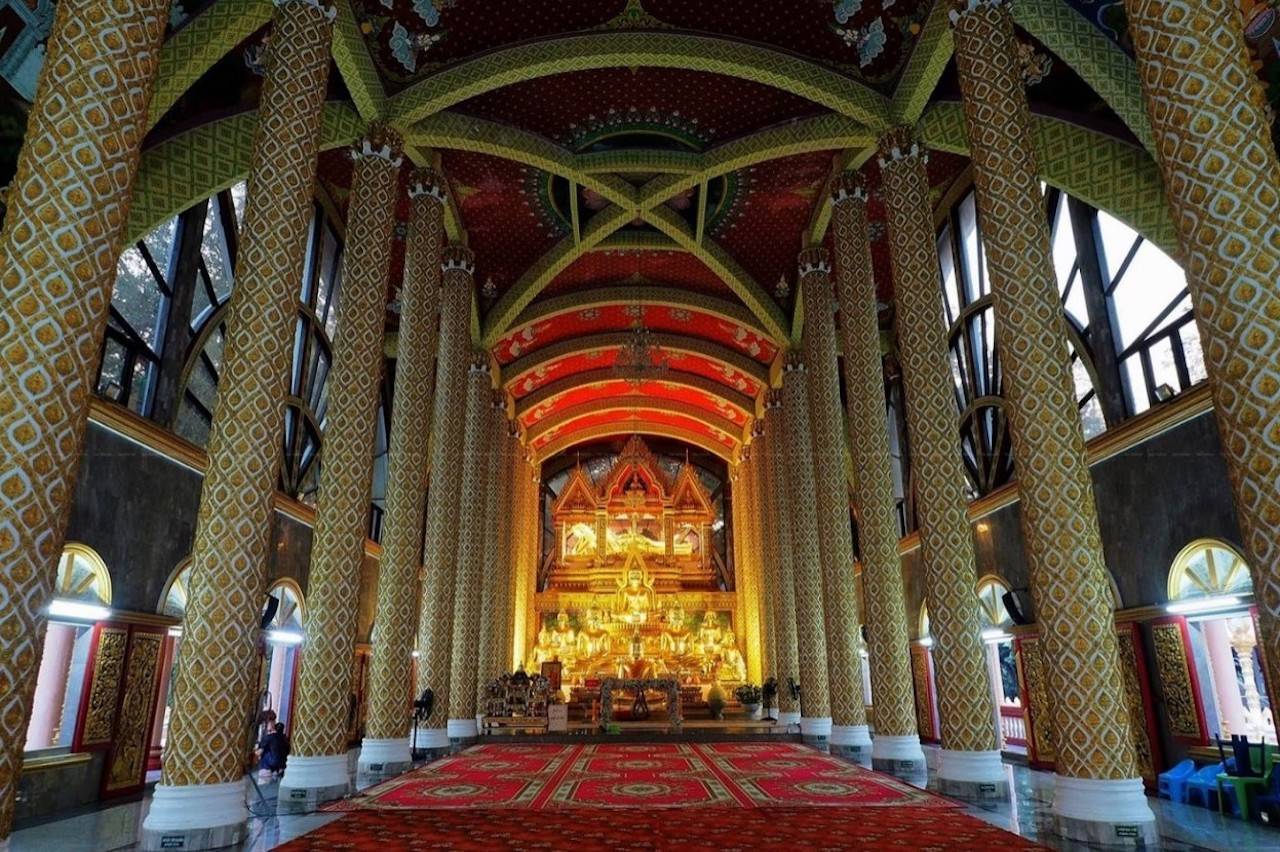 Wat-Phrathat-Nong-Bua-2
