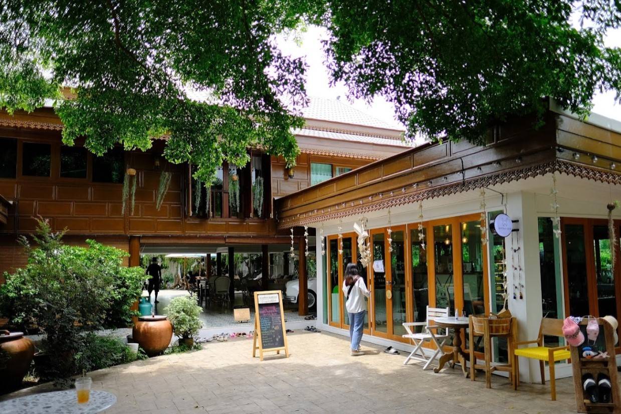 Antika-Cafe-and-Resort-1
