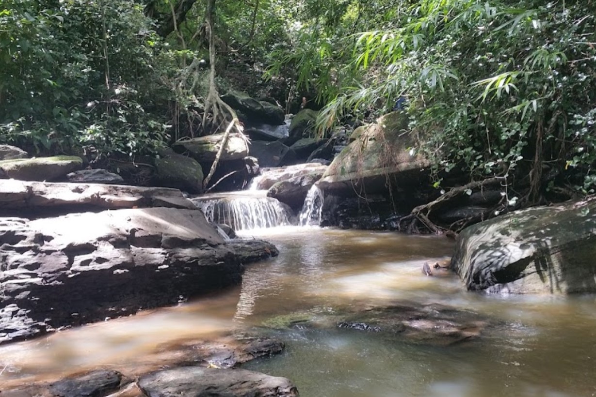 Pha-Nang-Khoi-Waterfall-3