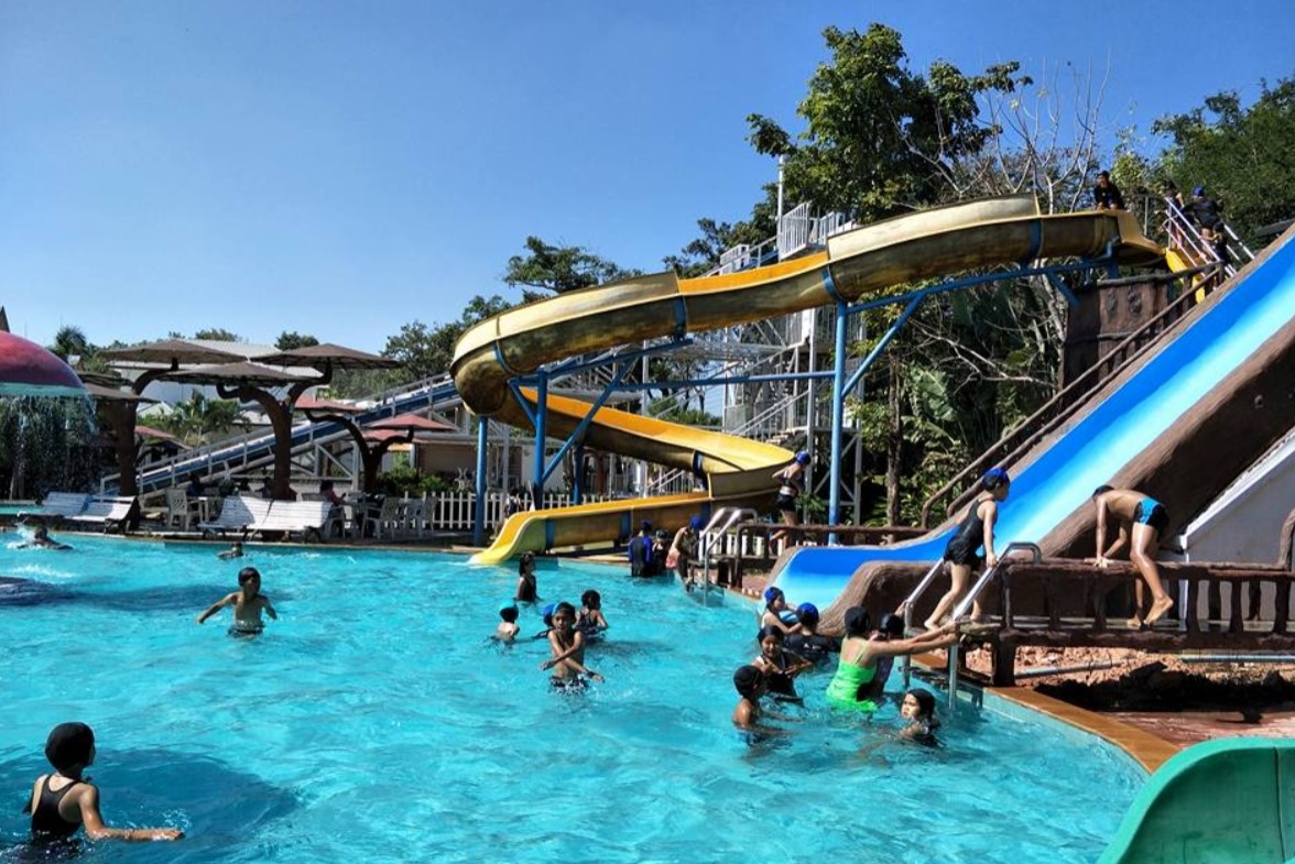 The-Happiness-Water-Park-1