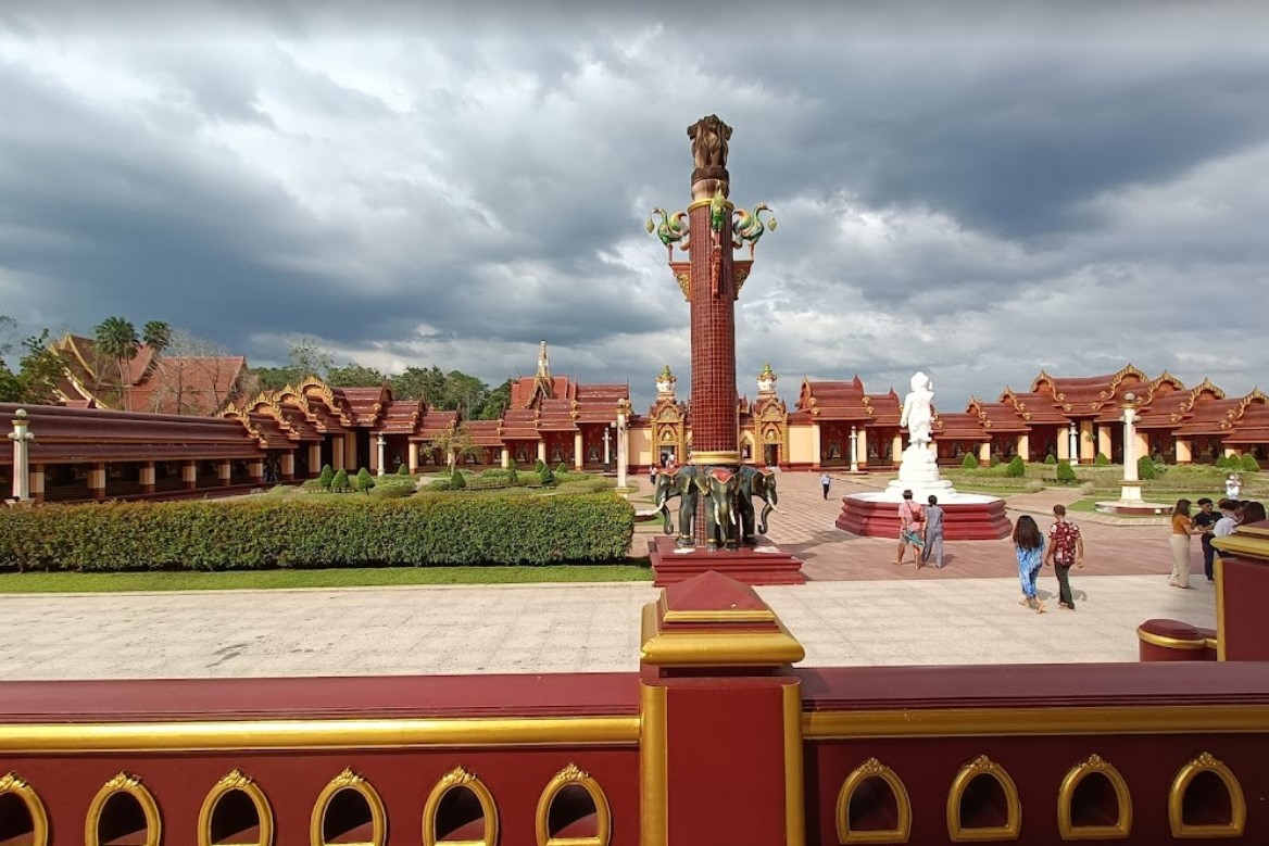 Wat-Mahathat-Wachiramongkol-Wat-Bang-Tong2