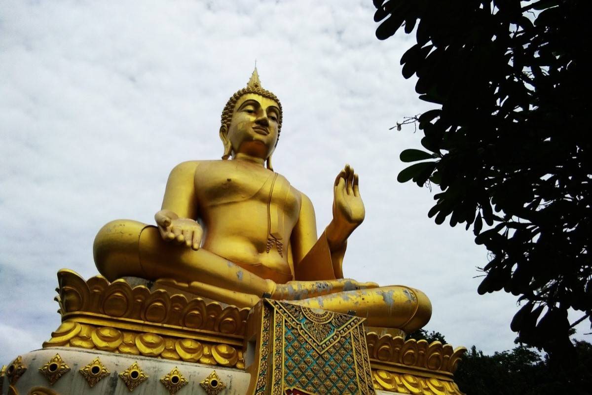 Wat-Pha-Thang-2
