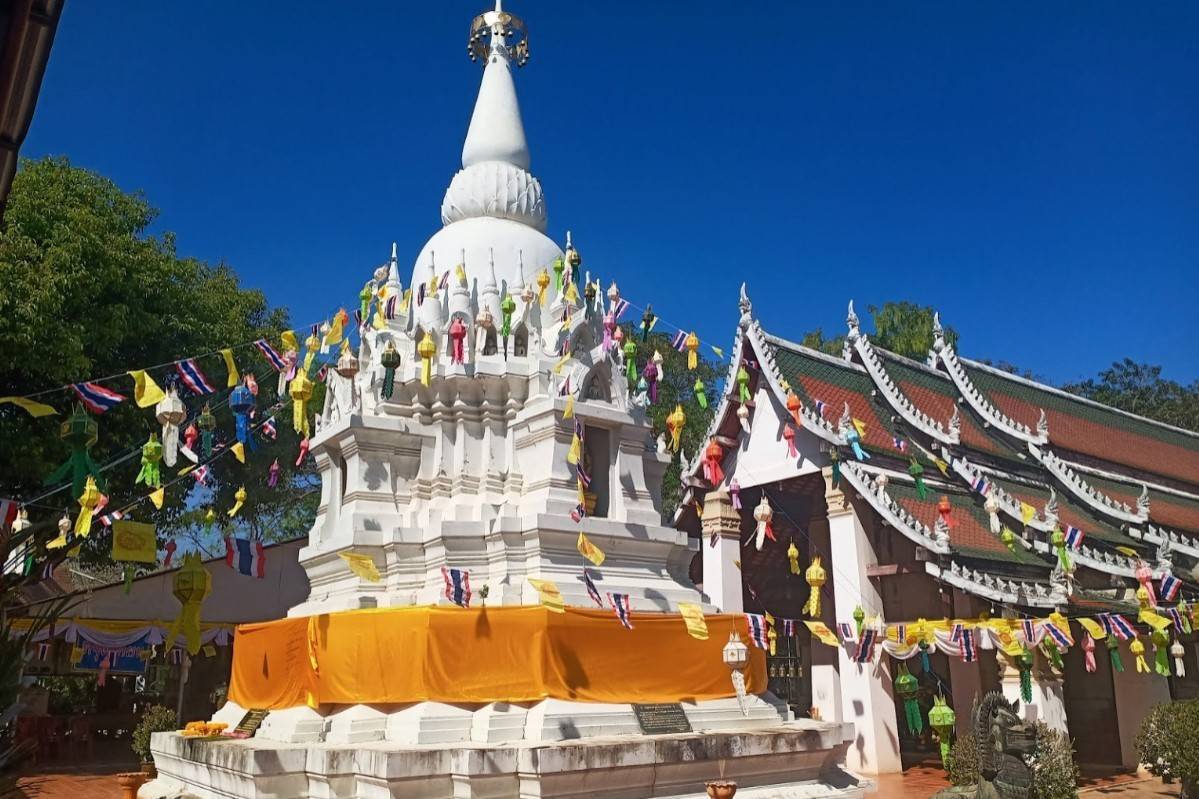 Wat-Phra-Boromathat-Worawihan-1
