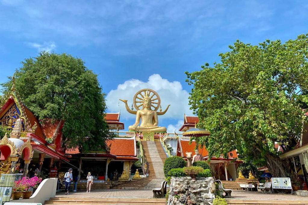 Wat-Phra-Yai-Ko-Samui-3