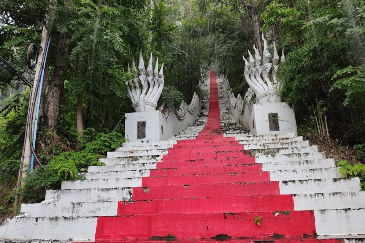 Wat-Phrathat-Doi-Leng-3