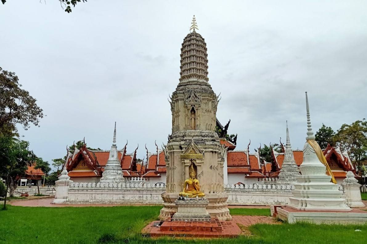 Wat-Yai-Suwannaram-1