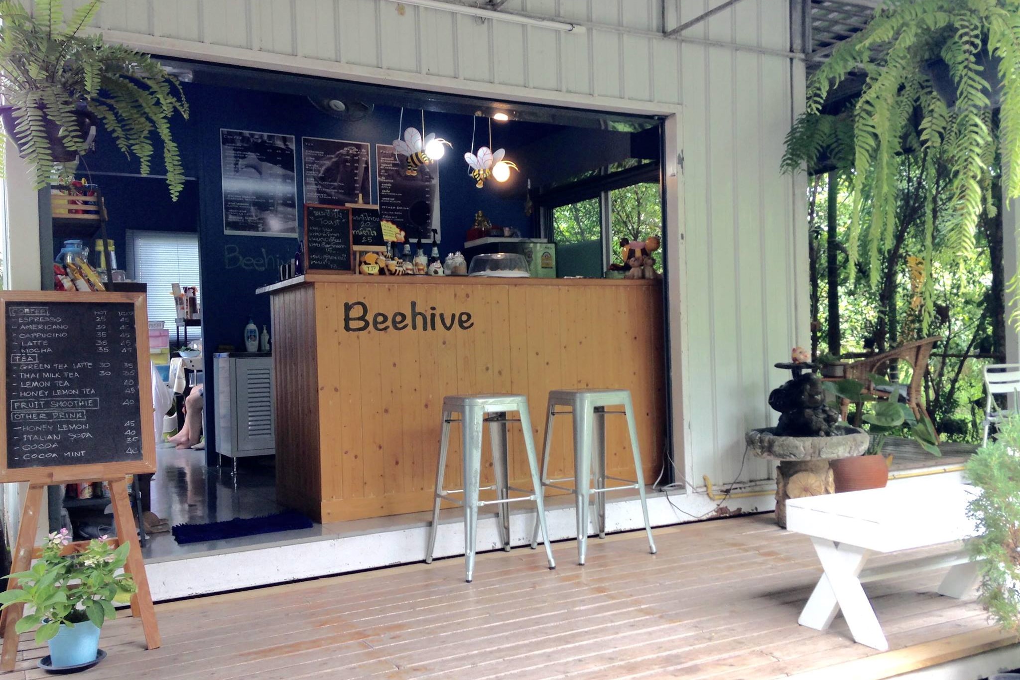 Beehive-Coffee-House-3