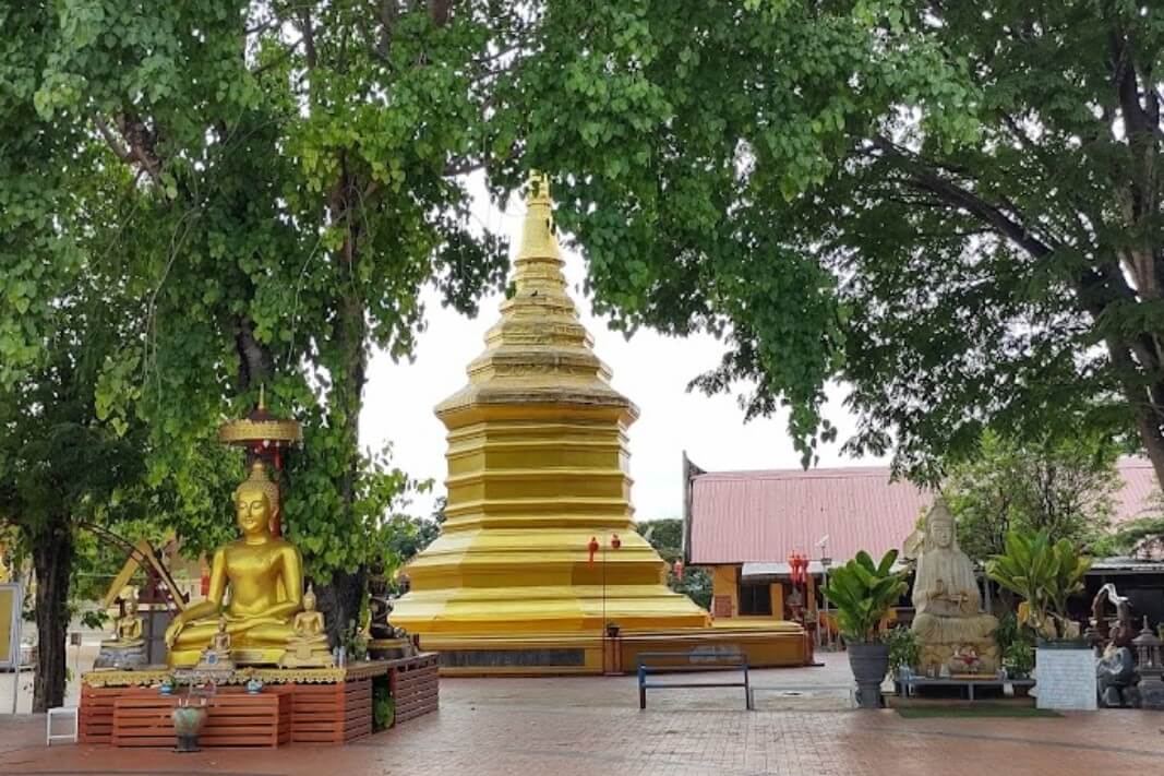Wat-Phra-That-Doi-Chom-Thong-1